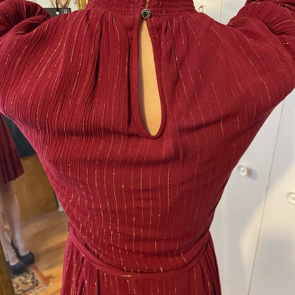 Tommy Hilfiger high collar cocktail or work dress. Delicate gold lines on Ruby - Picture 6 of 8